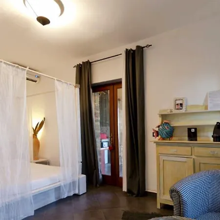 Casa vacanze Dammusi Ambra Scauri (Sicily)