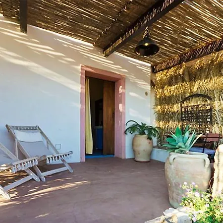 Dammusi Ambra * Scauri (Sicily)