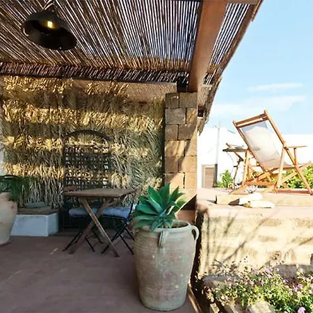 Dammusi Ambra Casa vacanze Scauri (Sicily)