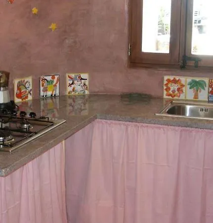 Casa vacanze Dammusi Ambra Scauri (Sicily)