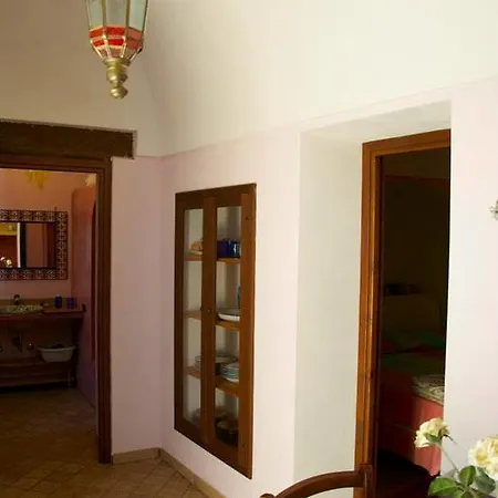 Dammusi Ambra * Scauri (Sicily)