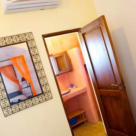 Dammusi Ambra * Scauri (Sicily)